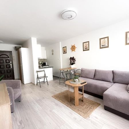 Apartamentyprzymorzu Marytka W Centrum Blisko Morza 코워브제크 외부 사진