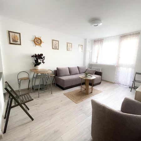 Apartamentyprzymorzu Marytka W Centrum Blisko Morza 코워브제크 외부 사진