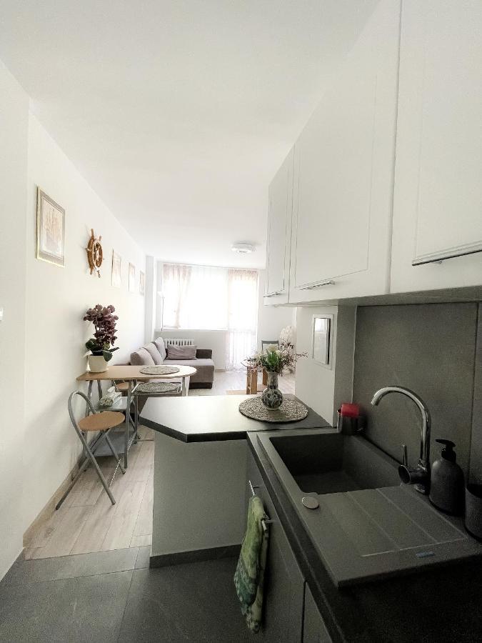 Apartamentyprzymorzu Marytka W Centrum Blisko Morza 코워브제크 외부 사진