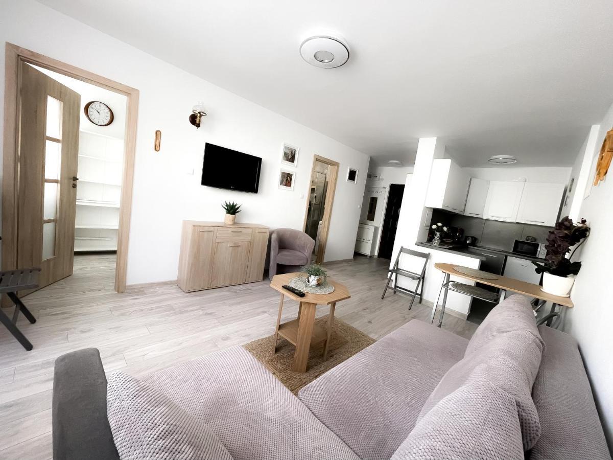 Apartamentyprzymorzu Marytka W Centrum Blisko Morza 코워브제크 외부 사진